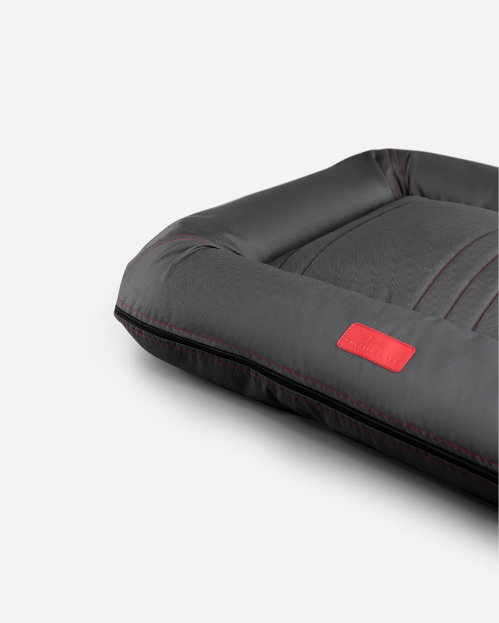 Chester & Lee | Waterproof Lounger Dog Bed Gray