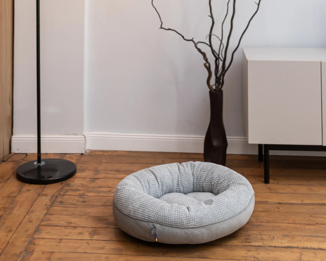 Chester & Lee | Moonlight Gray Donut Dog Bed