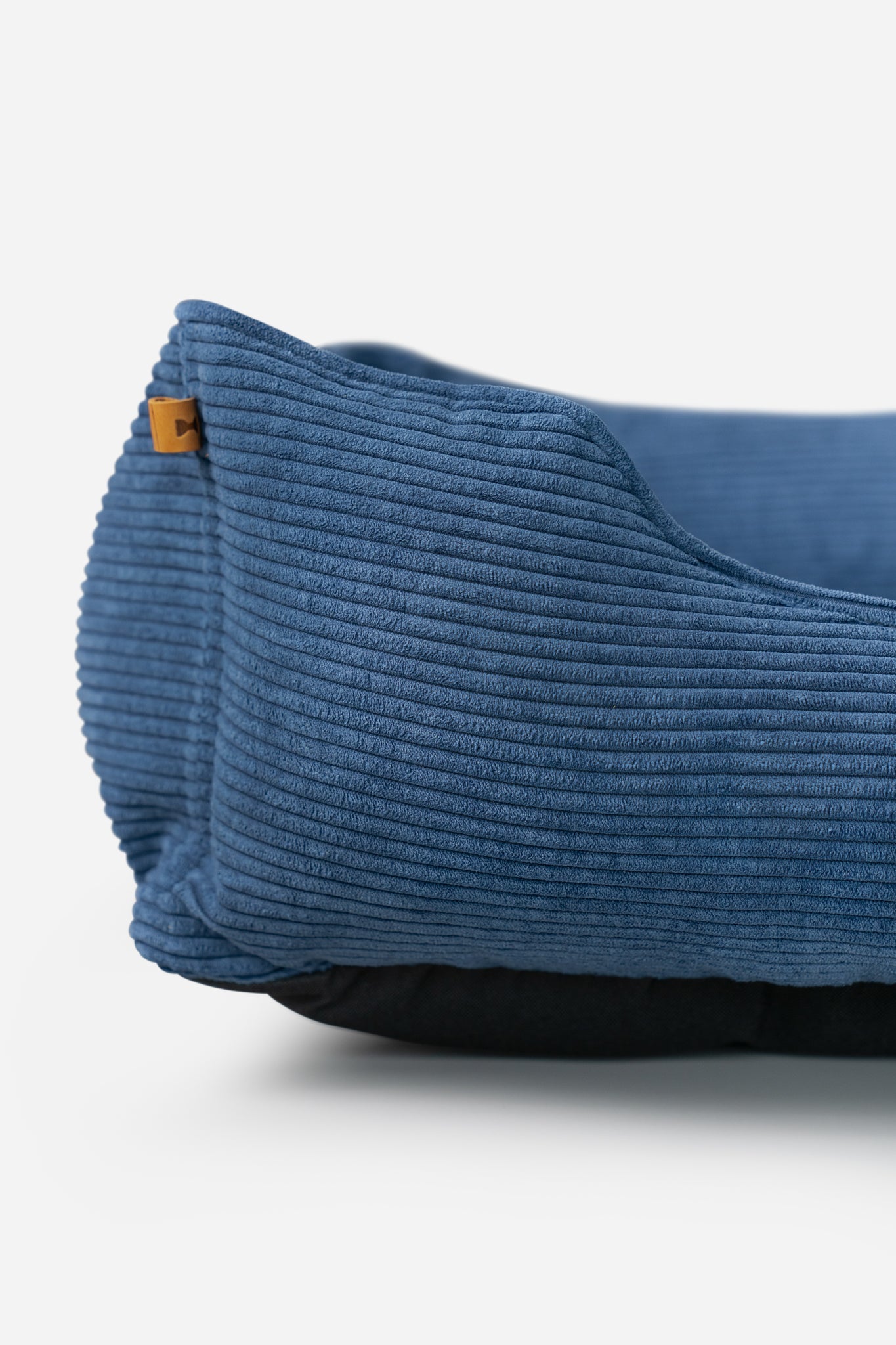 Chester & Lee | Fancy Corduroy Sleeper Dog Bed Blue