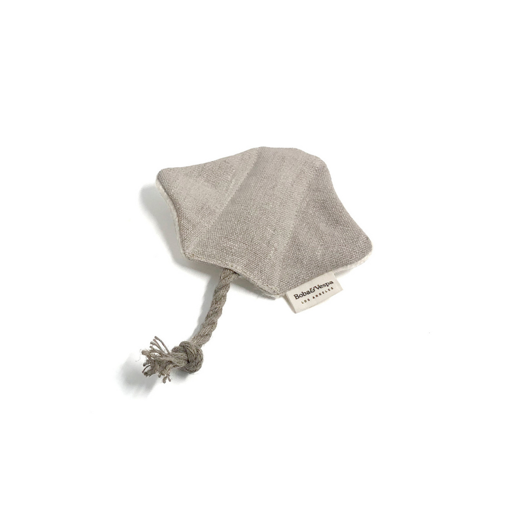 Boba & Vespa Stingray Cat Toy in Cotton