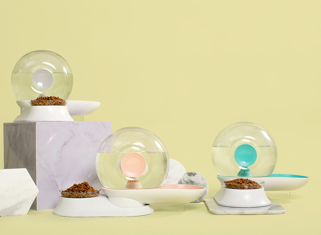 Pet Life® 'Auto-Myst' Snail Shaped 2-in-1 Automated Gravity Pet Filtered Water Dispenser and Food Bowl