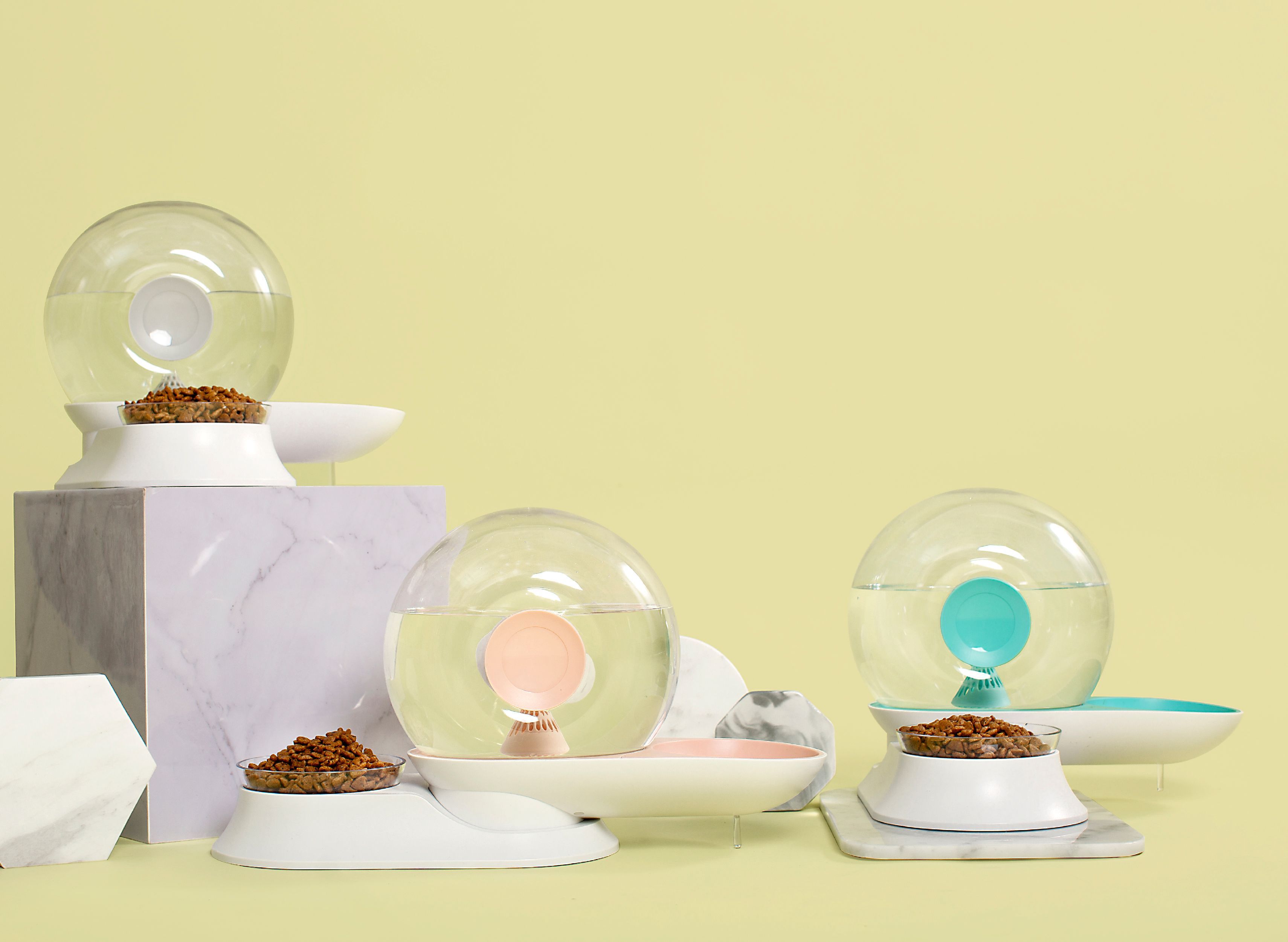 Pet Life® 'Auto-Myst' Snail Shaped 2-in-1 Automated Gravity Pet Filtered Water Dispenser and Food Bowl